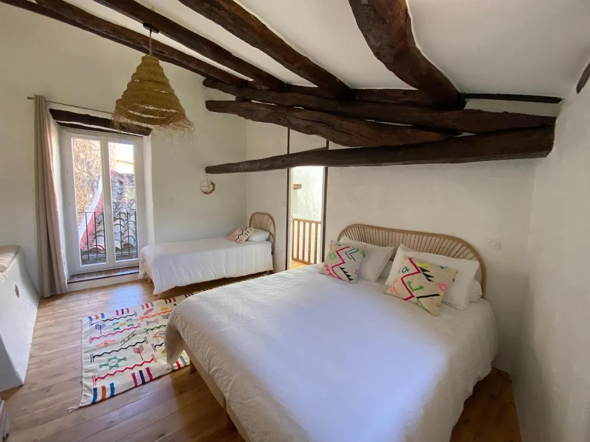 Maison Albertine Creissels 0*,
